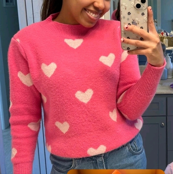 Heart Pattern Sweater - Picture 10 of 10